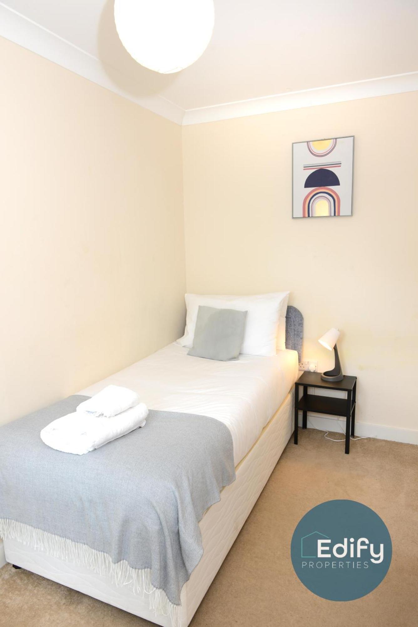 City Centre Townhouse, Sleeps 8, Free Parking Southampton Luaran gambar